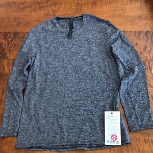 Lululemon BNWT men’s long sleeve shirt